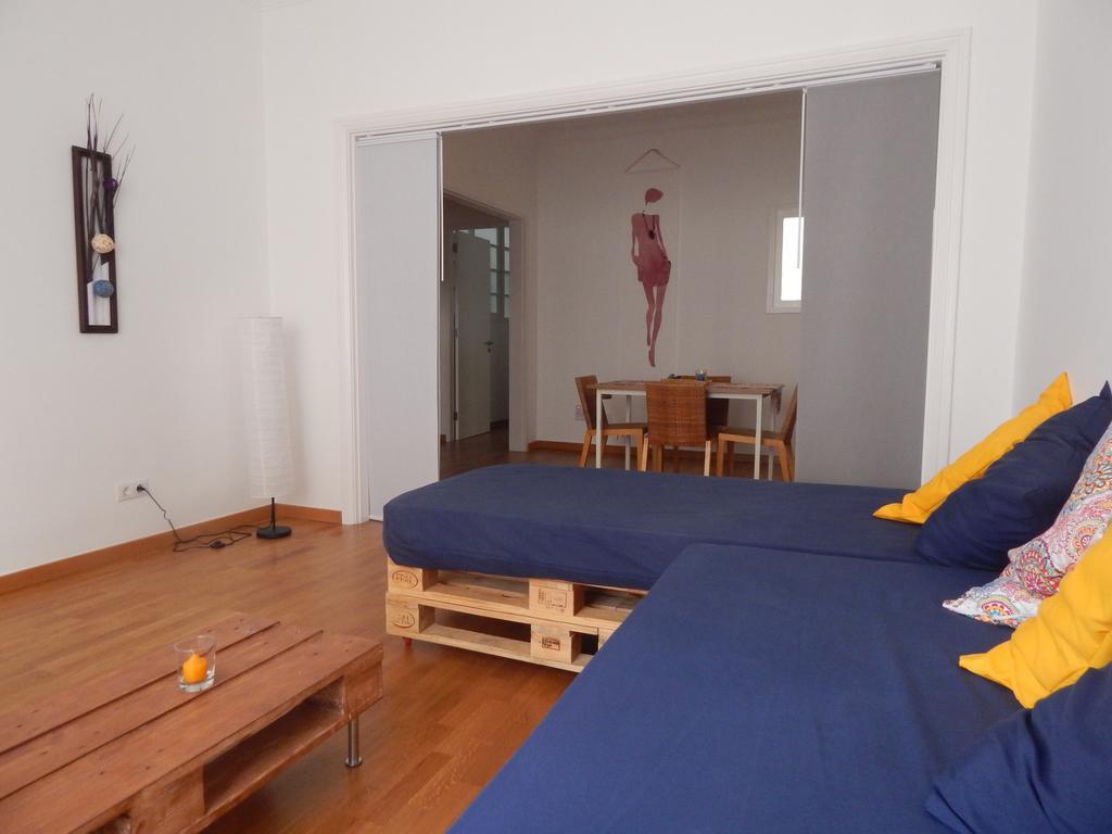 Twenty Seven Degrees Las Palmas Room photo
